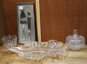lot 146 image: Crystal leaf plate cake knifes and more see pics