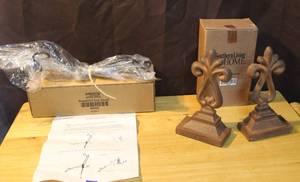 lot 309 image: Book ends and more see pictures