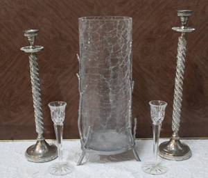 lot 176 image: Mixed Lot of candle holders