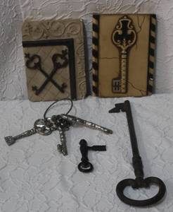 lot 189 image: decorative, skeleton key key designed to be mounted on a wall