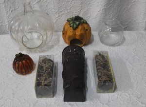lot 232 image: Vintage Blown Glass Pumpkin Art Decor Curled Stem  and more pumpkin things see all pictures