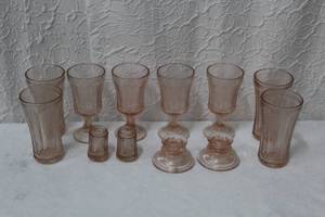 lot 277 image: Pink glass lot