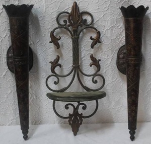 lot 282 image: Decorative shelf and decorative hanging vases