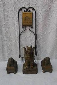 lot 283 image: Lion and lion book ends and more see pictures