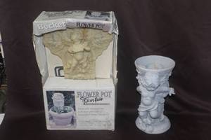 lot 299 image: Angel flower pot water fountain and angel stand
