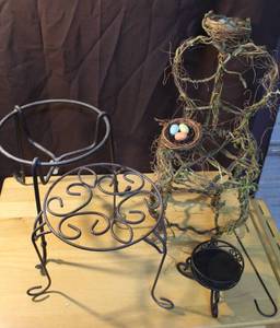 lot 320 image: Plant stands and more see pictures