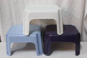 lot 341 image: 3 step stools