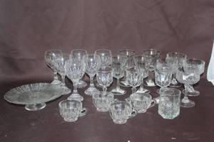 lot 366 image: Mixed Lot of crystal glasses and more see pictures