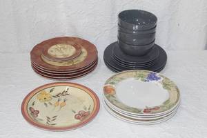 lot 396 image: Mixed Lot of dishes see photos