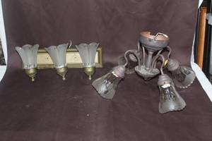 lot 429 image: 2 decorative light fixtures