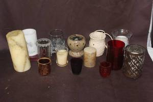 lot 433 image: Mixed Lot of candles and holders and more see pictures