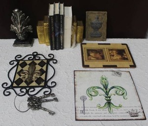 lot 448 image: Books and  book ends decorative pictures set of decorative skeleton keys and more see pictures