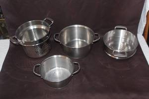 lot 463 image: steamer pots