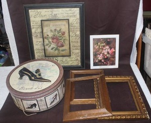 lot 473 image: large hat box and pictures and frames