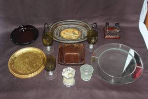 lot 475 image: Vtg Oval Metal Distressed Floral Bird Nuts Leaf Trinket Tray Coffee Table Decor and glass ashtrays and much more see pictures