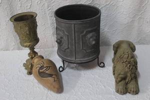 lot 493 image: Lion and planter with Lions on it and a small vase and more see pictures