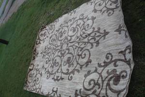 lot 508 image: Large rug