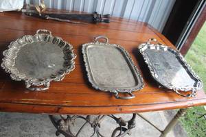 lot 519 image: Silver platters