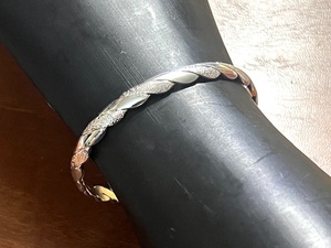 lot 21 image: .925 Sterling Silver Elegant Twisted Cuff Bracelet&nbsp