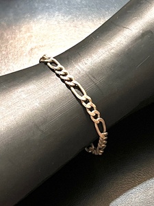 lot 49 image: Vintage Sterling Silver Hip-Hop Style Bracelet - Casual Chic Design