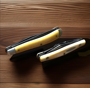 lot 67 image: Two (2) Vintage Schrade Pocket Knives - 293Y &amp 835Y