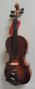 lot 408 image: Lark violin 22 78 back peeling