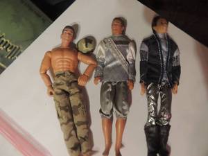 lot 455 image: Ken- princess Qty2- in camo hat