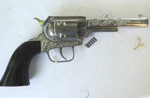 lot 510 image: Vintage Pony Boy Cap Gun