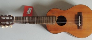 lot 393 image: Yamaha Guitalele gl-1
