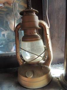 lot 491 image: Lantern - Dietz Little Wizard