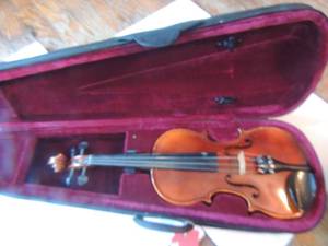 lot 847 image: Violin 44 Helmet Mayer  -West Germany with hard case -also backpack case