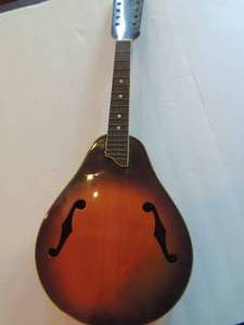 lot 871 image: Kent mandolin no strings nor bridge tear drop
