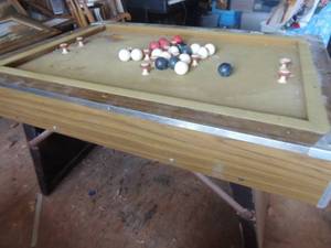 lot 477 image: BUMPER POOL TABLE  42L  X 37W X  30 H  BALLS - 9 WHITE, 5 BLACK,  4 RED