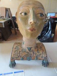 lot 488 image: Lady- bust- ceramic dcorative  base w feet  15ht,  10 d  12w