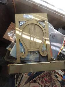 lot 1426 image: Piano light by ILLUMINO