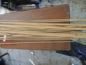 lot 1450 image: DOWEL RODS
