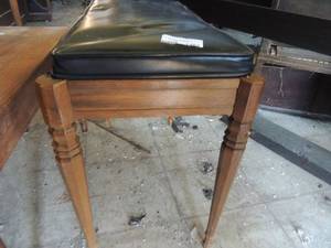 lot 1462 image: Padded piano bench BY KIMBELL