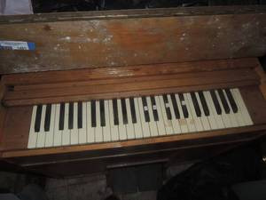 lot 1481 image: Revival Pump Organ