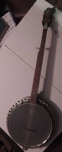 lot 1500 image: Banjo 5 string framus maple resonator