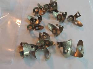 lot 1536 image: Dunlop finger  thumb picks 0.018 qty 15