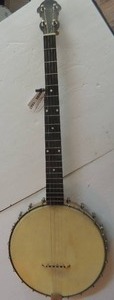 lot 1543 image: BANJO - SPRUCE  5 string