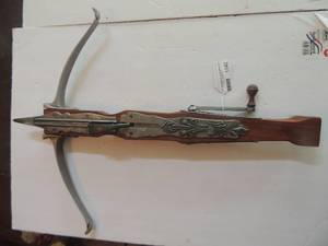 lot 1542 image: Crossbow 26 L x 20 W
