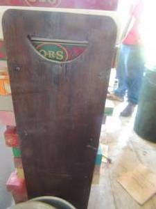 lot 891 image: wooden shelf 4 shelves 42x18