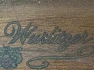 lot 1471 image: Rudolph Wurlitzer console piano