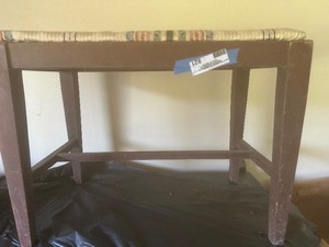 lot 921 image: piano bench - Dixie furniture #8000