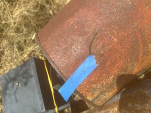 lot 1818 image: 5 gal deer feeders