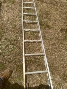 lot 1826 image: 12 ft ladder