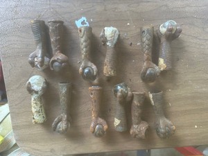 lot 1581 image: VINTAGE Claw on glass balls  furniture FEET  x12