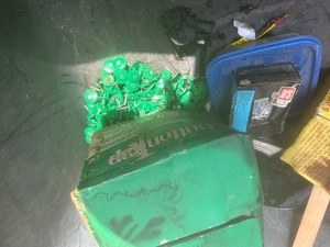 lot 1586 image: roof tass 6d nails