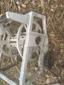 lot 1610 image: garden hose reel